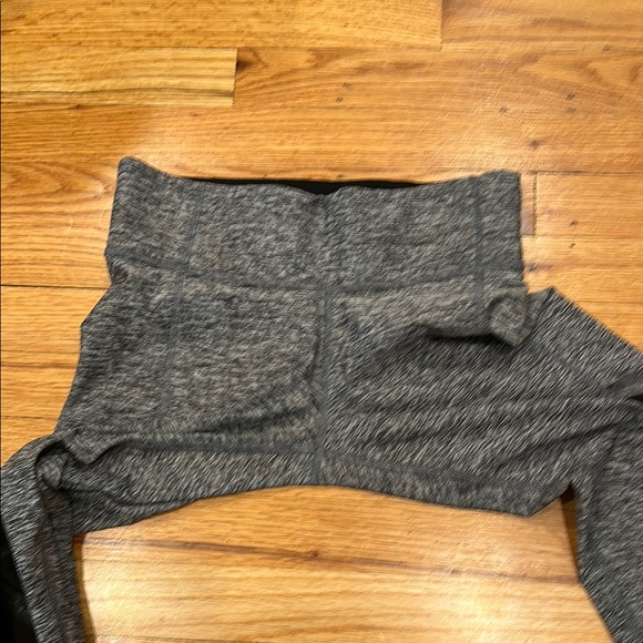 Victoria's Secret Pink Ultimate Leggings, grey with black, size S. - Picture 5 of 10